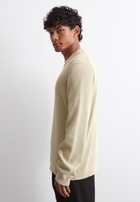 Marc O'Polo DENIM REGULAR MIT FEINER STRUKTUR - Strickpullover - pure cashmere