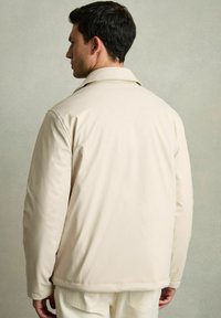 Reiss REGULAR FIT - HYDE PADDED TECHNICAL PRESS-STUD - Kerge jope - stone