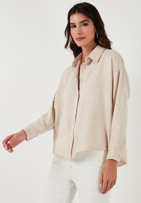 LELA Button-down blouse - cream
