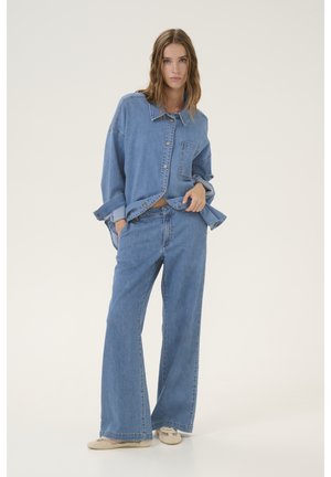 My Essential Wardrobe 30 THE LARA 115 - Blugi loose fit - medium blue wash