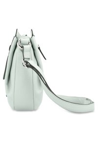 Borsa a mano in pelle verde menta chiaro con forma arrotondata, dotata di una zip laterale, hardware argentato e superficie testurizzata.
