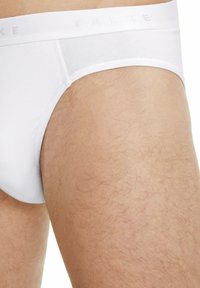 FALKE DAILY COMFORT 2-PACK - Slip - white