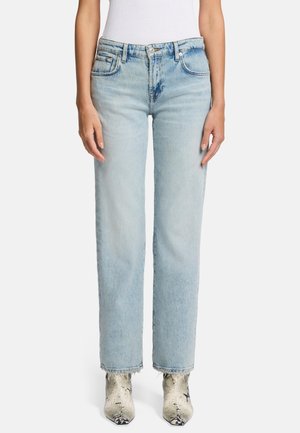 Lichtblauwe denim straight-leg jeans met een vervaagde was, vijf-pocket ontwerp en een rafelige zoom, gecombineerd met slangenprint enkellaarsjes.