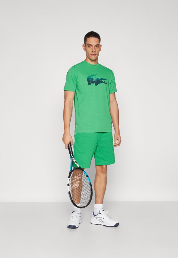 MEDVEDEV - Sports T-shirt - calathea4