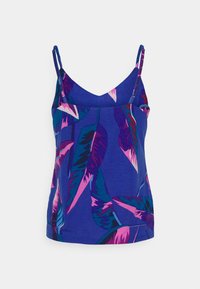 Top de tirantes ajustables en tono azul con estampado floral, que presenta grandes patrones de hojas rosas y verdes sobre una tela texturizada.