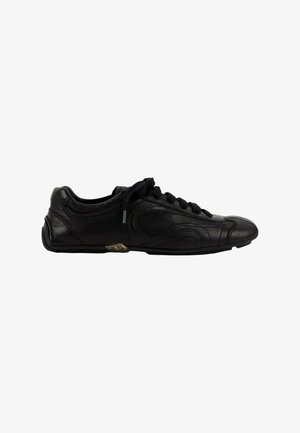 Prada, Baskets basses - black