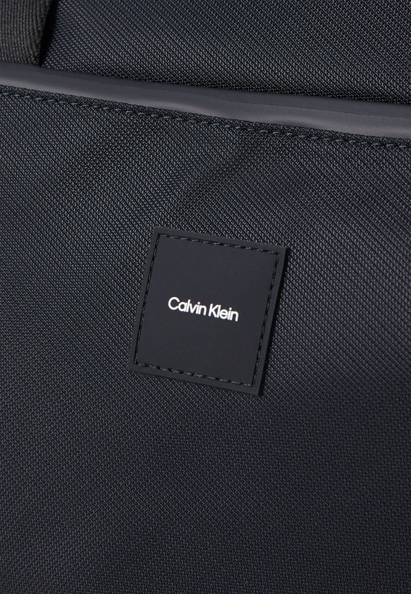 ESSENTIAL - Weekend bag4