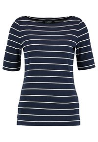 Marinblå kortärmad topp med vita horisontella ränder, med en vid halsringning och mjukt, elastiskt material. Ingen synlig hårdvara eller mönster.