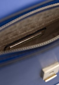 Roccobarocco SELENE - Borsa a tracolla - azzurro
