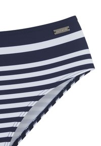 Mornarsko modri in beli prožnati bikini hlačke z gladko teksturo, ki vključujejo majhen kovinski logotip in elastičen pas.