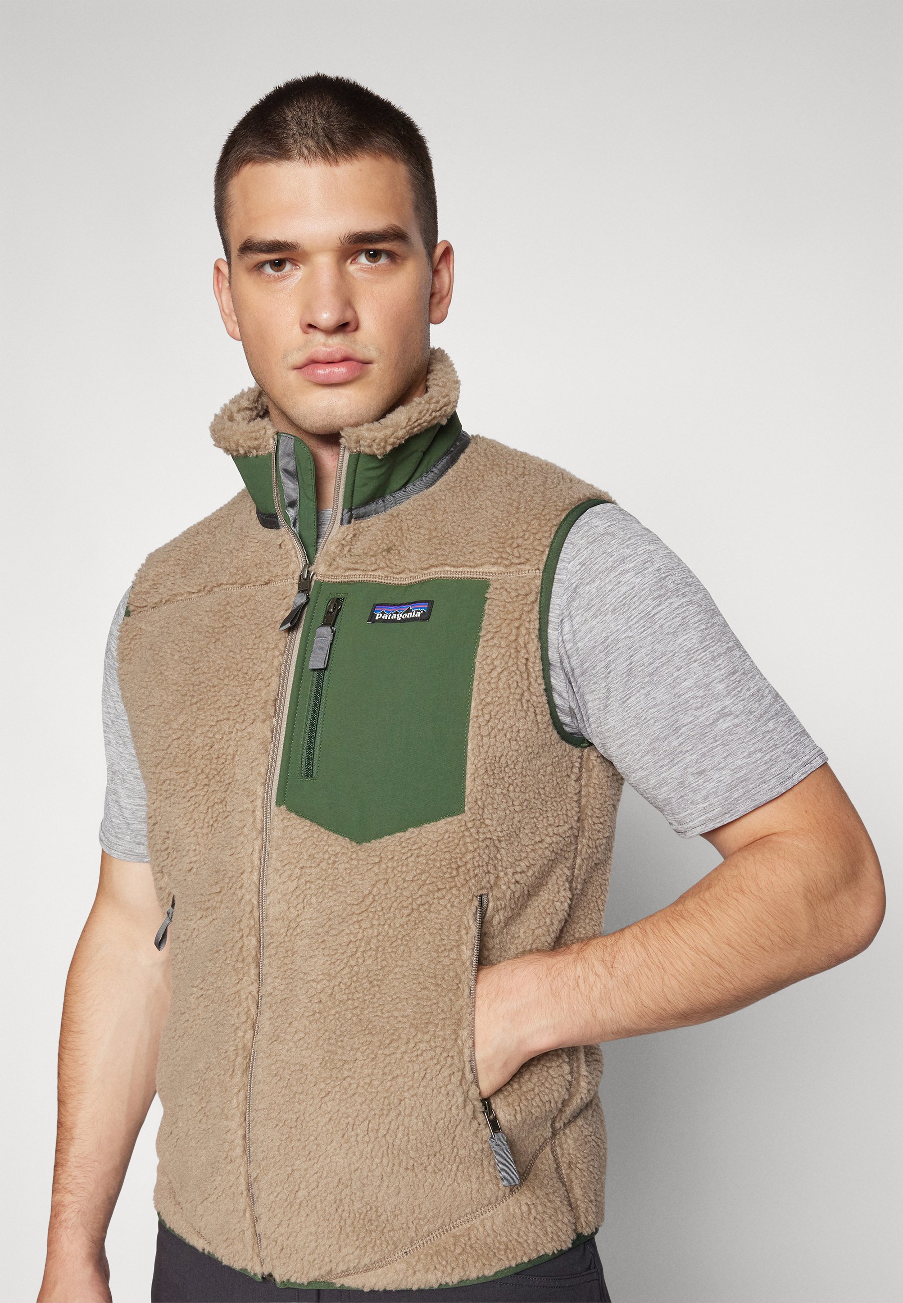 gilet Patagonia フリースジャケット Patagonia CLASSIC RETRO-X VEST - Waistcoat - seabird grey/grey