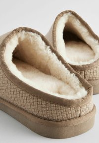 Next REGULAR FIT - TEXTURED - Hausschuh - neutral
