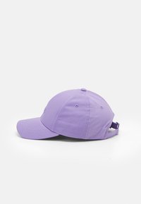 BOSS ARI - Cap - purple