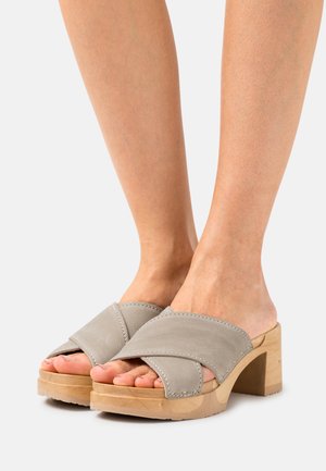 HOLLY - Clogs - olivgrau/natur