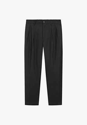 Pantaloni neri su misura con pieghe, passanti per cintura, chiusura con bottone e design con gamba affusolata.