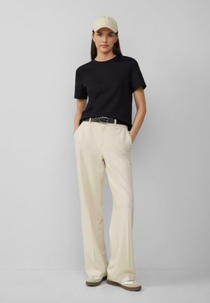 Basic T-shirt - schwarz