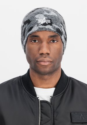 Alpha Industries, CONE CAMO BEANIE UNISEX - Mütze - black camo