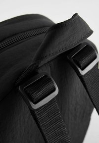 Next Koolikott - black