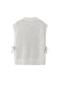 Svetlo siva pletena telovnik z odprtim vzorcem, rebrastim robom in zavezanimi detajli na straneh. Brezročni model z okroglim izrezom.