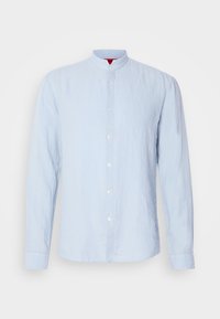 Himmelblaues Langarmhemd mit Stehkragen, aus strukturiertem Stoff, mit vorderem Knopfverschluss und geknöpften Manschetten.