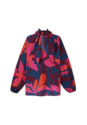 Bloemenblouse met een gestrikte halslijn, oversized mouwen en levendige patronen in roze, oranje en diepblauw op een lichtgewicht stof.