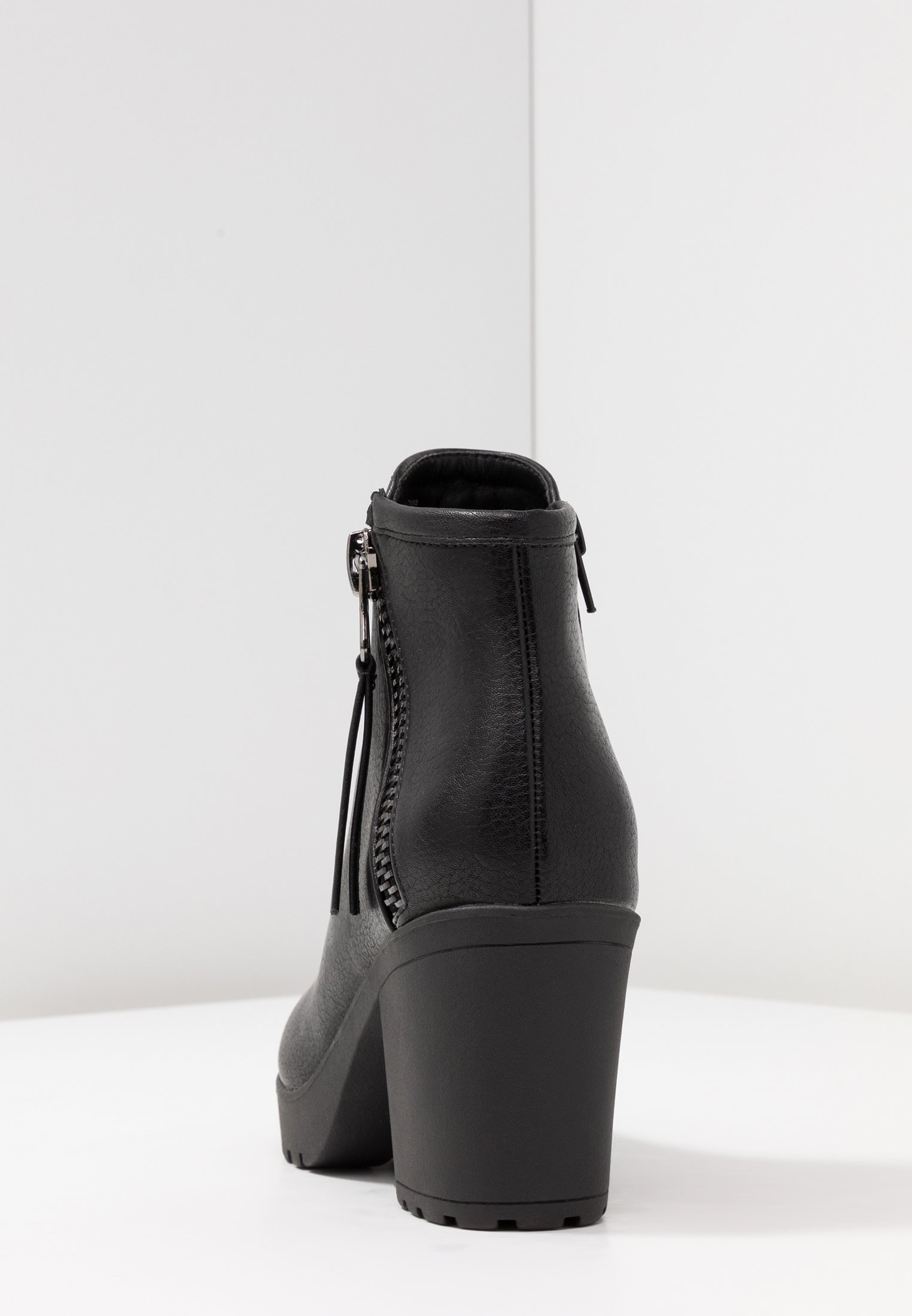 call it spring jolles booties