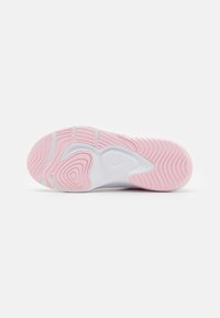 Nike Performance LEGEND ESSENTIAL 3 - Tenisice za trening - pink foam/dark team red/fierce pink/platinum tint