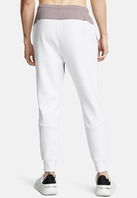 Under Armour UNSTOPPABLE FLEECE - Dresside alumine osa - tetra gray