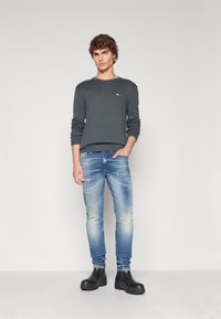 Tommy Jeans Vesta - new charcoal