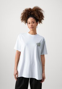 Santa Cruz ENTANGLED UNISEX - T-shirt print - white