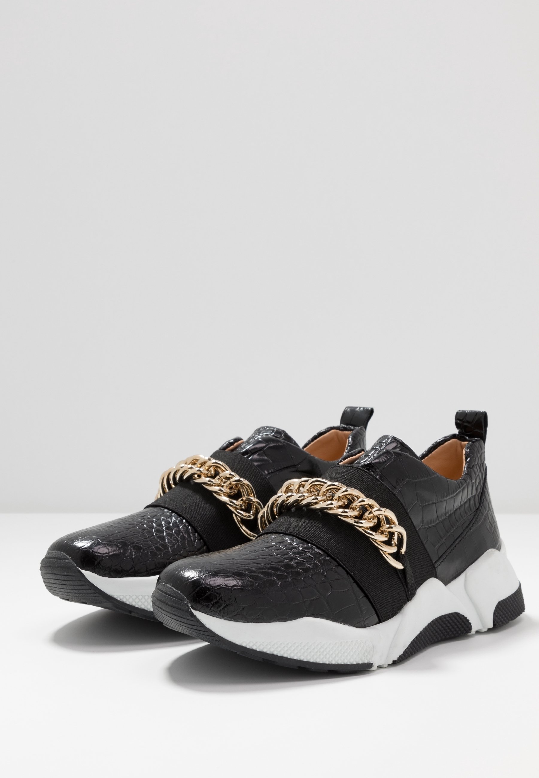 billi bi slip on sneakers