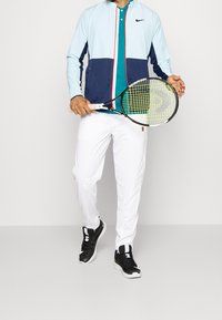 Nike Performance Träningsjacka - light blue