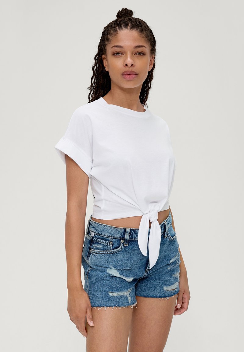 knoten in t shirt binden