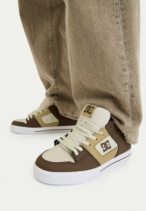 DC Shoes, DC SHOES SNEAKERS MEN'S BROWN 5906751602270 - Sneakers laag - brown