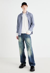 Weekday GREAT BOXY LONG SLEEVE  - Hosszú ujjú felső - white