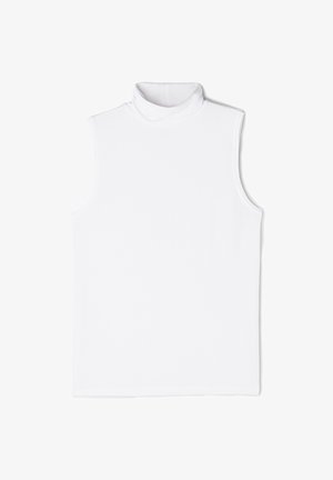 Ärmelloses weißes Rollkragentop mit figurbetontem Design, flach auf weißem Hintergrund liegend.