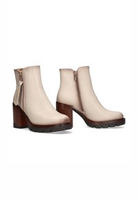 ETIKA BOLONIA - Botines bajos - beige