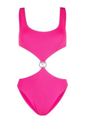 Costume intero rosa acceso con spalline larghe, sezione centrale ritagliata collegata da un anello argento al centro frontale.
