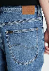 Lee BROOKLYN - Calças de ganga de perna direita - groundwater