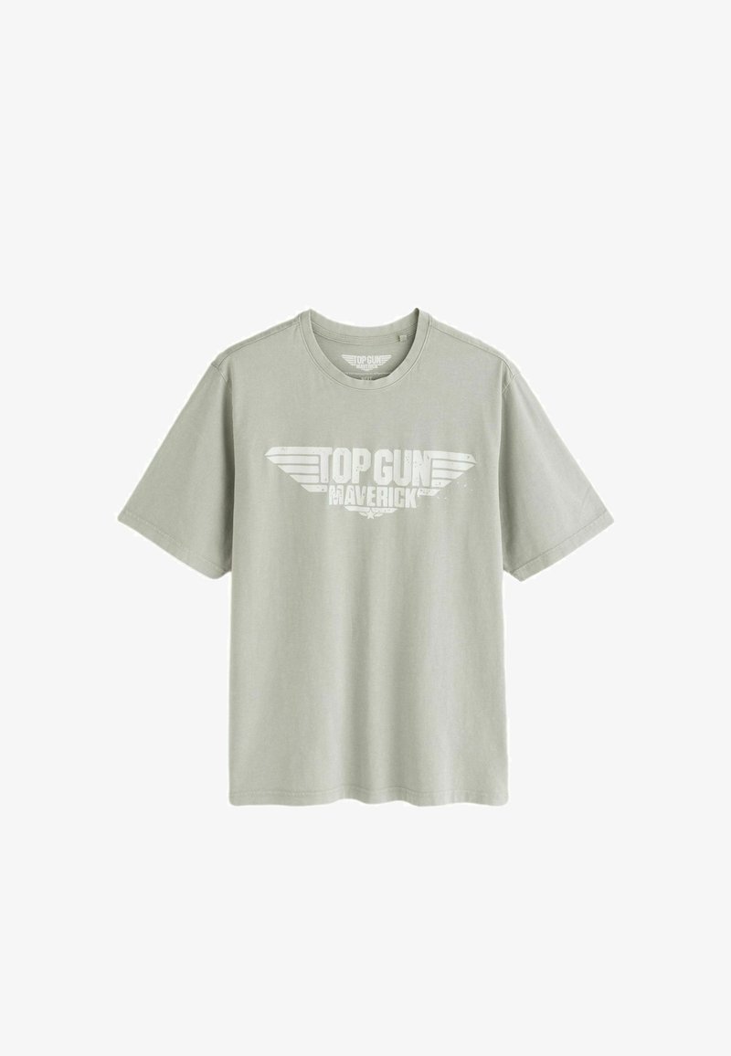 T-shirt gris clair à manches courtes avec texte blanc "Top Gun Maverick" et logo ailé centré sur la poitrine.