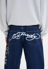 Ed Hardy SKULL SNAKE EAGLE TATTOO GRAPHIC - Jeansy Relaxed Fit