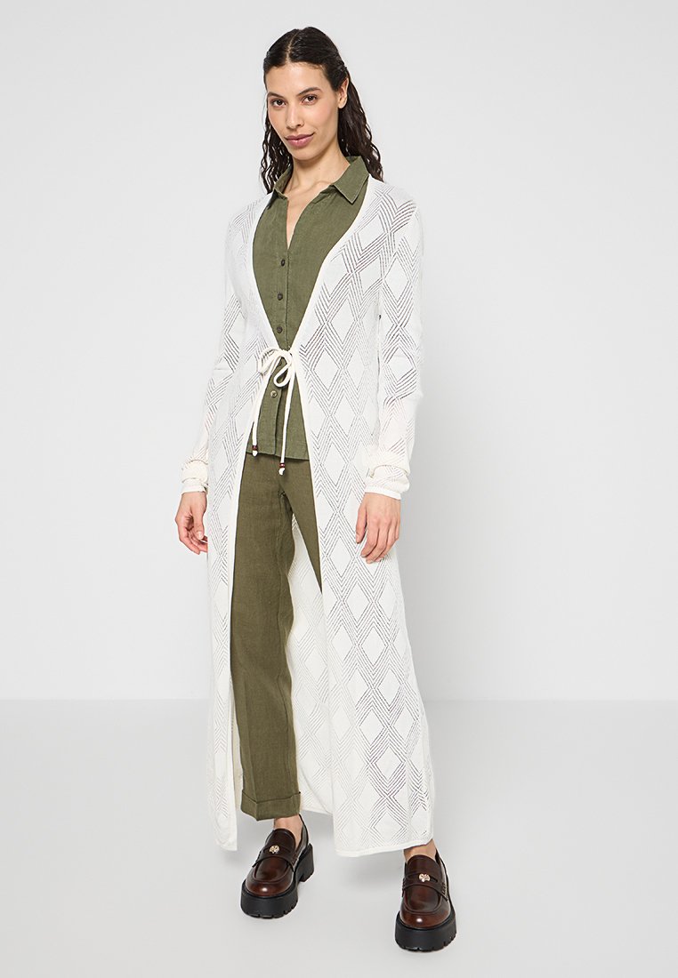 RIANI Vest beige RIANI Vest beige