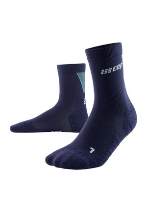 ULTRALIGHT COMPRESSION SOCKS MID CUT WOMEN - MADE IN GERMANY - Sportsocken - blue light blue