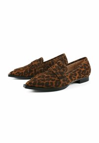 Leopard print slip-on shoes in brown and black suede. Features a pointed toe and a low black rubber heel. Accented with a matching strap.