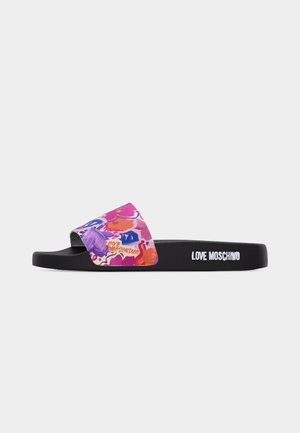 Svart slip-in sandal med fargerik stropp med blomsterprint og "Love Moschino"-logo på stroppen og sålens side.