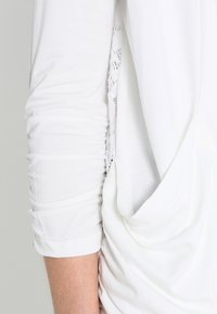 Anna Field Cardigan - off-white