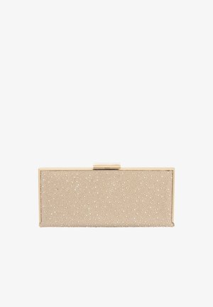 Beige rektangulær clutch med tekstureret overflade, der har små forhøjede prikker. Guldfarvet lås øverst. Glatte kanter og minimalistisk design.