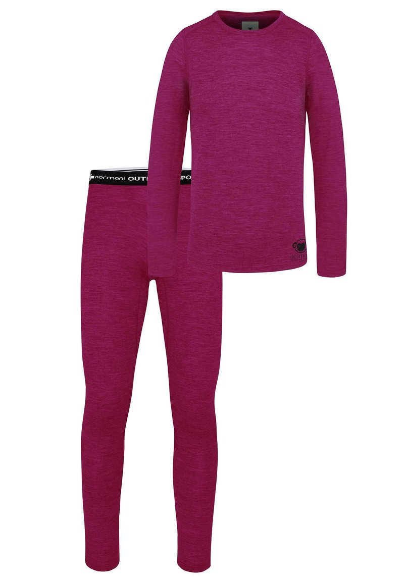 Fleece-Thermo-Set in leuchtendem Magenta. Langärmliges Oberteil mit Rundhalsausschnitt, kombiniert mit passenden Leggings mit einem schwarzen Bund.