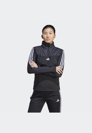 Zwarte sportieve pullover met hoge kraag, voorzien van een doorgestikte bovensectie, drie witte strepen op de mouwen en een Adidas-logo op de voorkant.