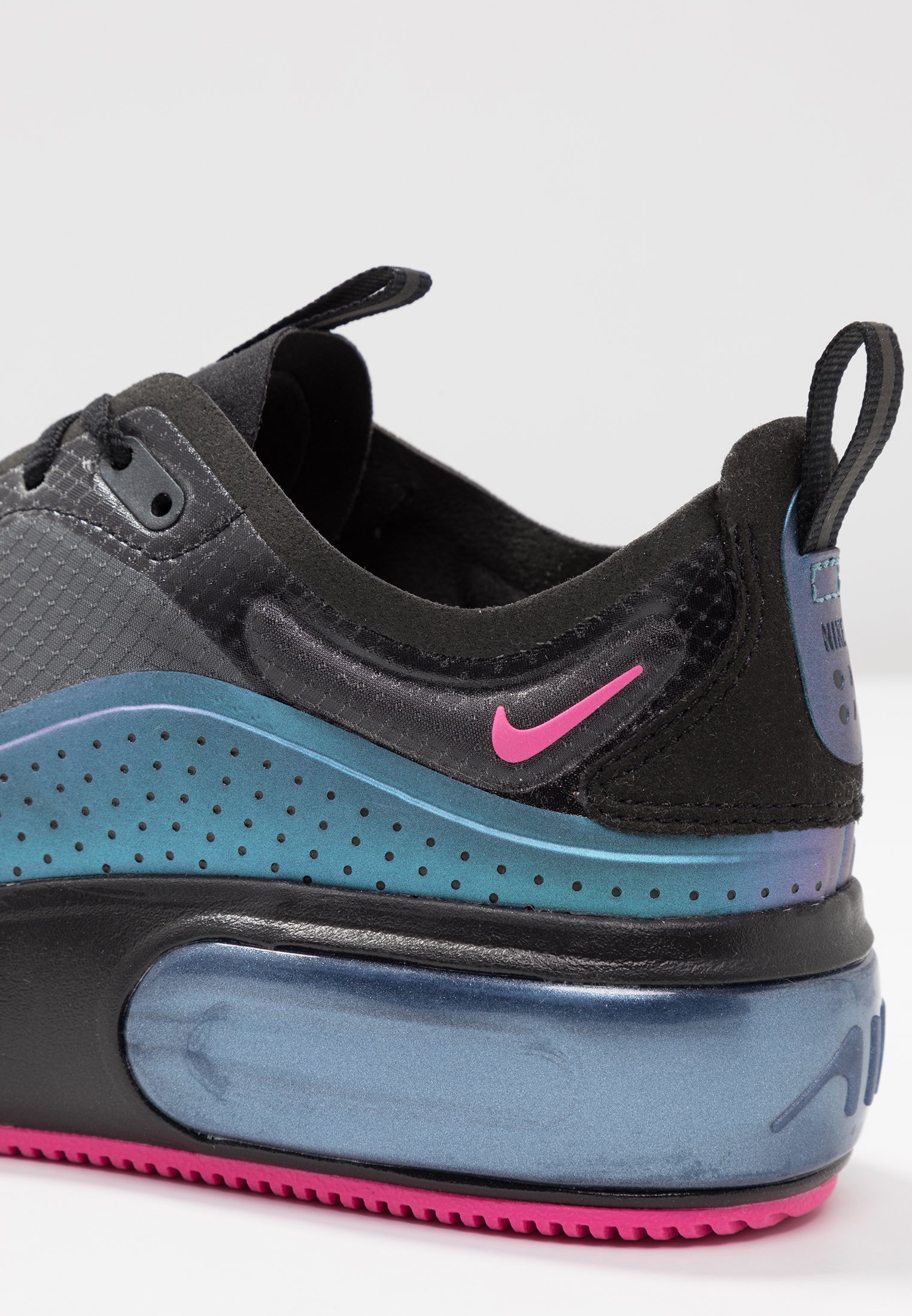 nike air max dia trainers black laser fuchsia